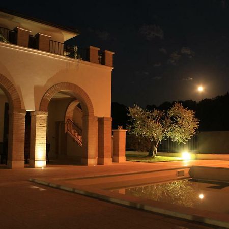 Residence Stella Del Gran Sasso Colledara Buitenkant foto