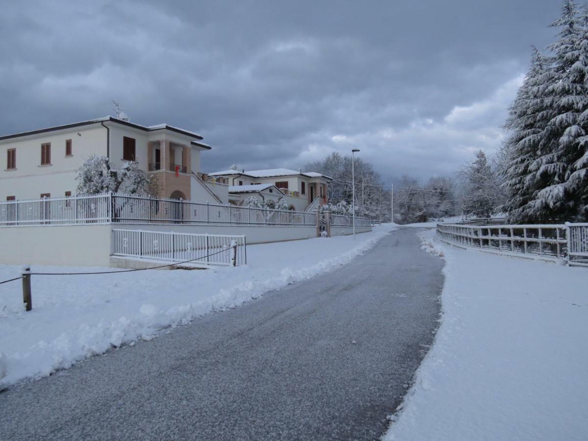Residence Stella Del Gran Sasso Colledara Buitenkant foto
