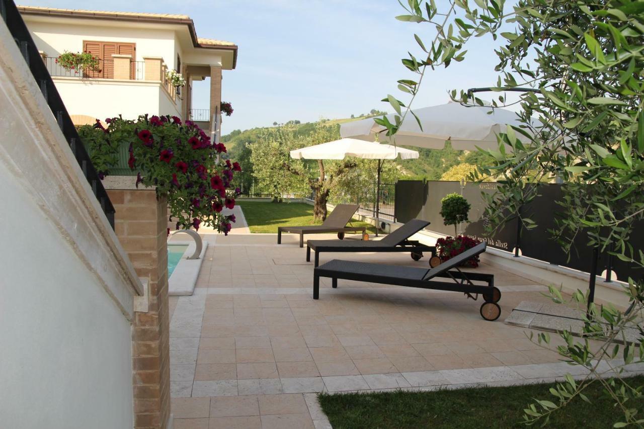 Residence Stella Del Gran Sasso Colledara Buitenkant foto