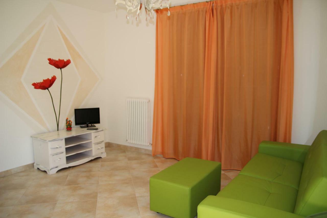 Residence Stella Del Gran Sasso Colledara Buitenkant foto