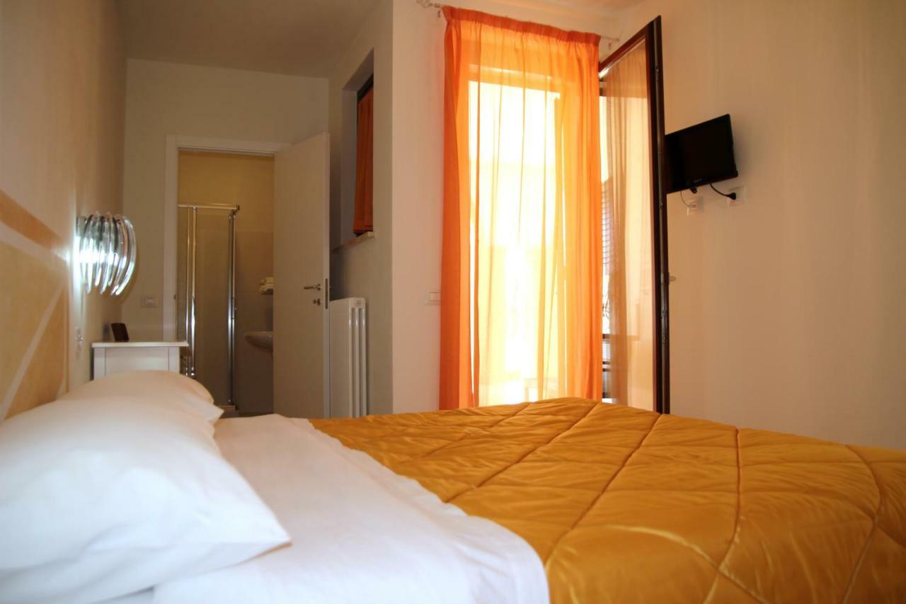 Residence Stella Del Gran Sasso Colledara Buitenkant foto