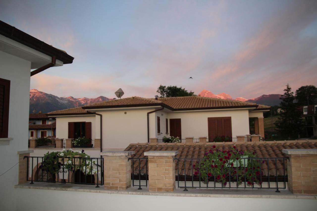 Residence Stella Del Gran Sasso Colledara Buitenkant foto