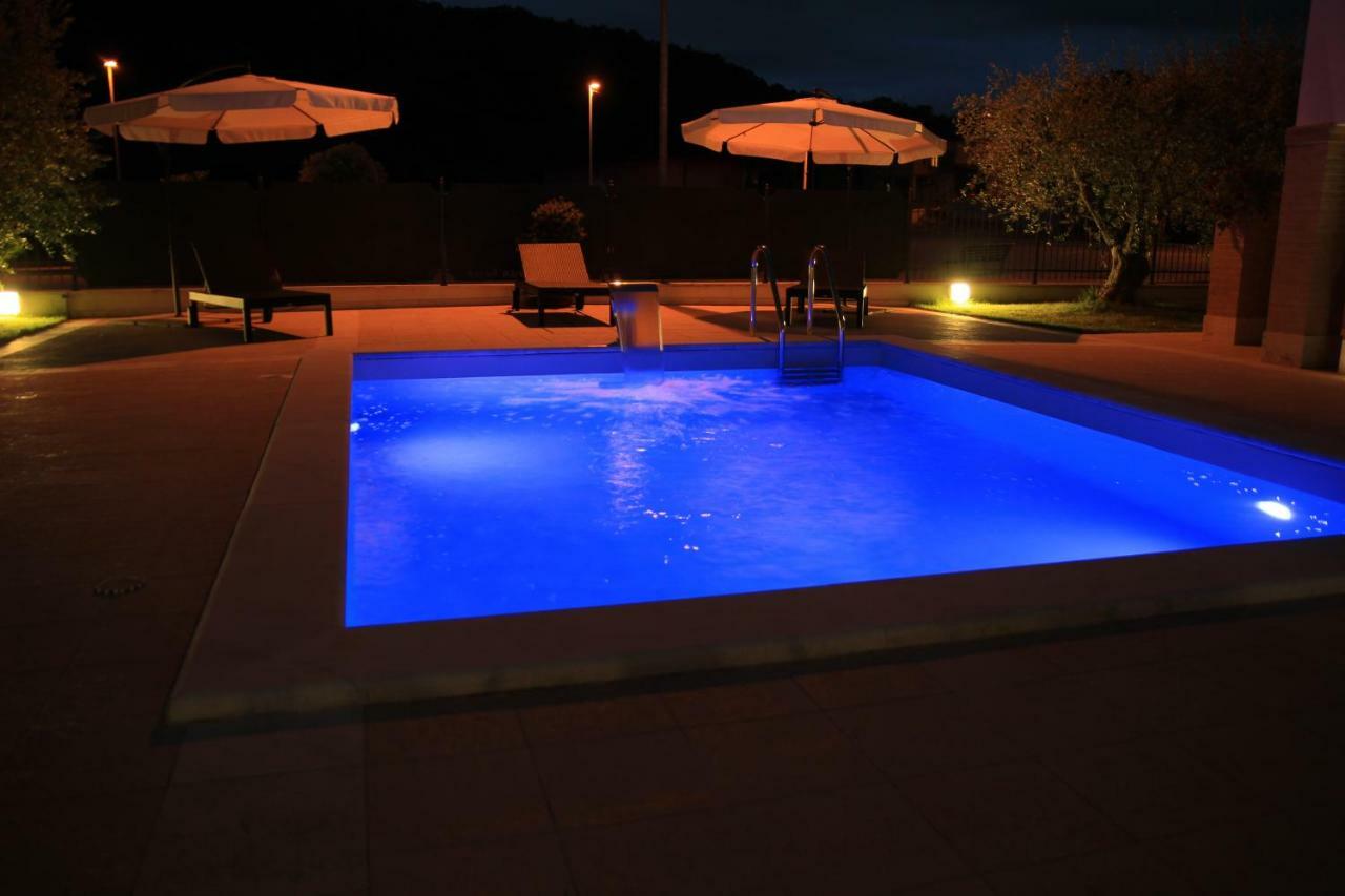 Residence Stella Del Gran Sasso Colledara Buitenkant foto